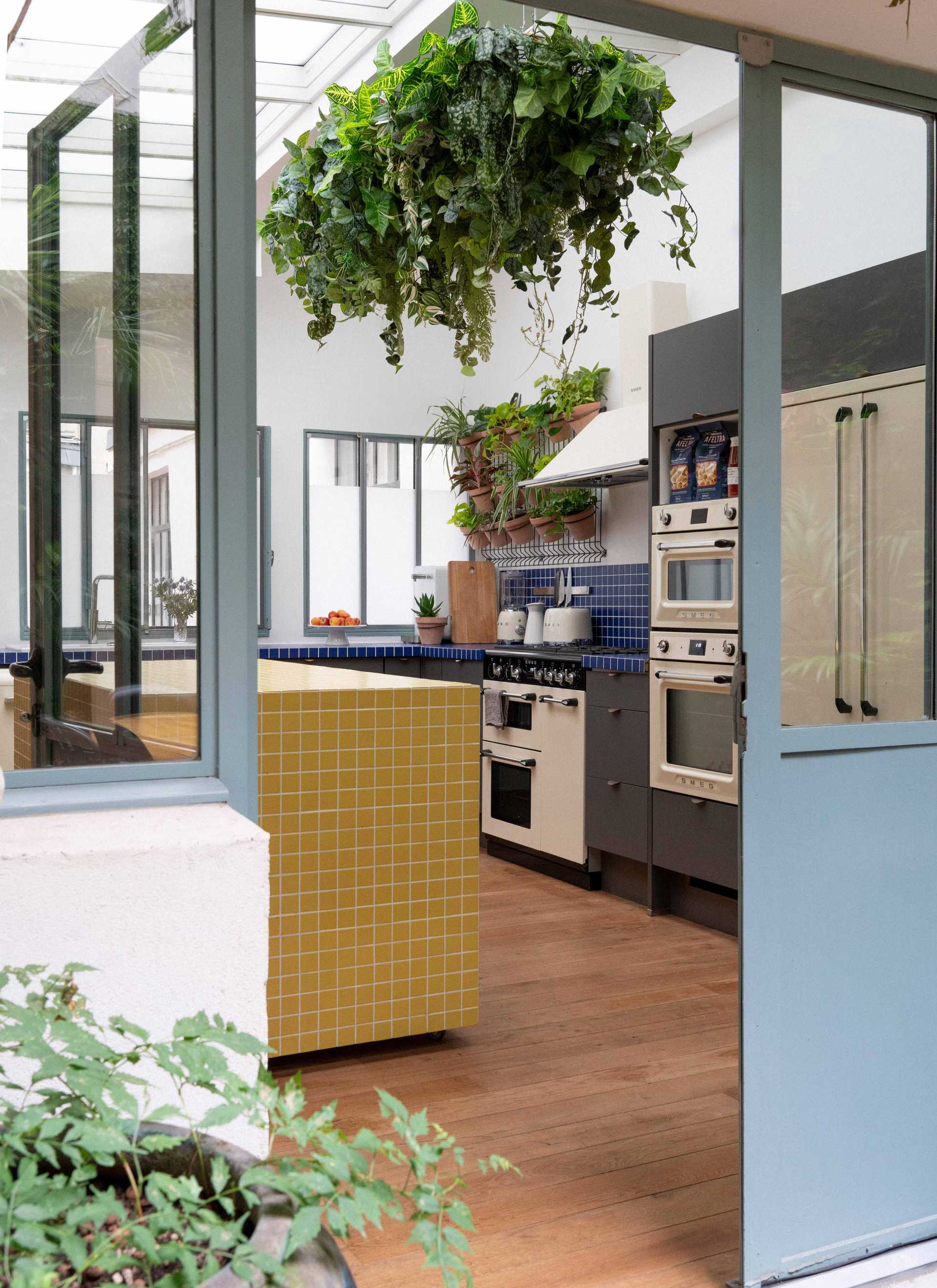 Kitchen designed by an interior designer in Marseille
